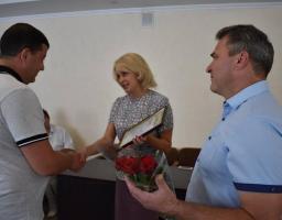 Відзнаками райдержадміністрації та районної ради нагороджено приватних нотаріусів району. 
