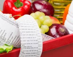 Товарна насиченість продуктами харчування у Кремінському районі відповідає попиту населення. 