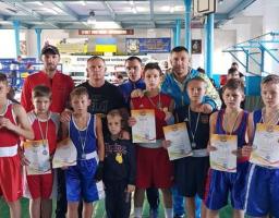 Кремінські боксери успішно виступили на чемпіонаті Луганської області. 