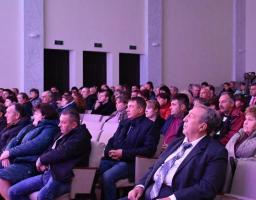 У Кремінній вітали дорожників. 