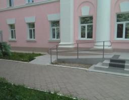 Протягом поточного року Комітетом доступності проводилась робота, спрямована на те, щоб зробити об’єкти оточення більш доступними для маломобільних груп населення.