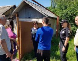 Районними службами проведено  профілактичний рейд по відвідуванню сімей, які опинились у складних життєвих обставинах