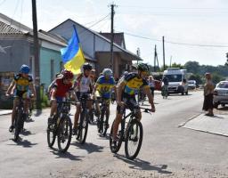 До Дня Конституції України у Кремінній відбувся традиційний велопробіг