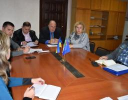 29 жовтня в. о. голови райдержадміністрації Володимир Позняк провів нараду щодо стану реалізації інвестиційних проектів у районі за рахунок коштів державного фонду регіонального розвитку у поточному році.