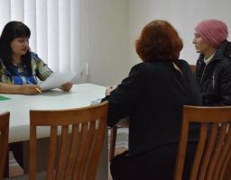 До заступника голови облдержадміністрації звернулись стосовно надання матеріальної допомоги.