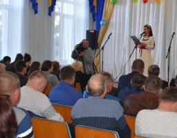 "Тобі я присягаюся в любові, земля батьківська, доленька моя!"