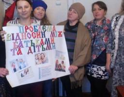 Фахівцями Кремінського РЦССДМ проводиться профілактична робота