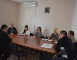 Неприпустимість допуску до роботи найманих працівників без оформлення з ними трудових відносин обговорили в райдержадміністрації