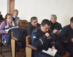 У Кремінському районі подовжено обмеження масових заходів у звязку із випадками кору. 