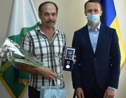 Фермера із Кремінського району нагороджено відзнакою «Кращий Луганський товаровиробник»