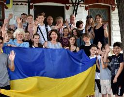 26 вересня 1991 року над будинком Кремінської районної ради вперше було піднято національний синьо – жовтий двоколор