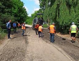 Розпочався ремонт дороги місцевого значення біля села Макіївка Кремінського району