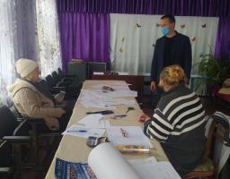 Майже всі виборчі дільниці району обладнані пандусами