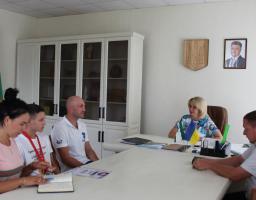 Голова райдержадміністрації Наталя Чехута привітала переможця міжнародного турніру з боксу Геннадія Чорнобая