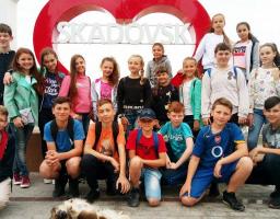 Кремінські діти – переможці телевізійного проекту UA: Донбас «Уроки української» відпочили на морі. 