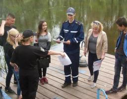 Рятувальники закликають бути обережними на воді.